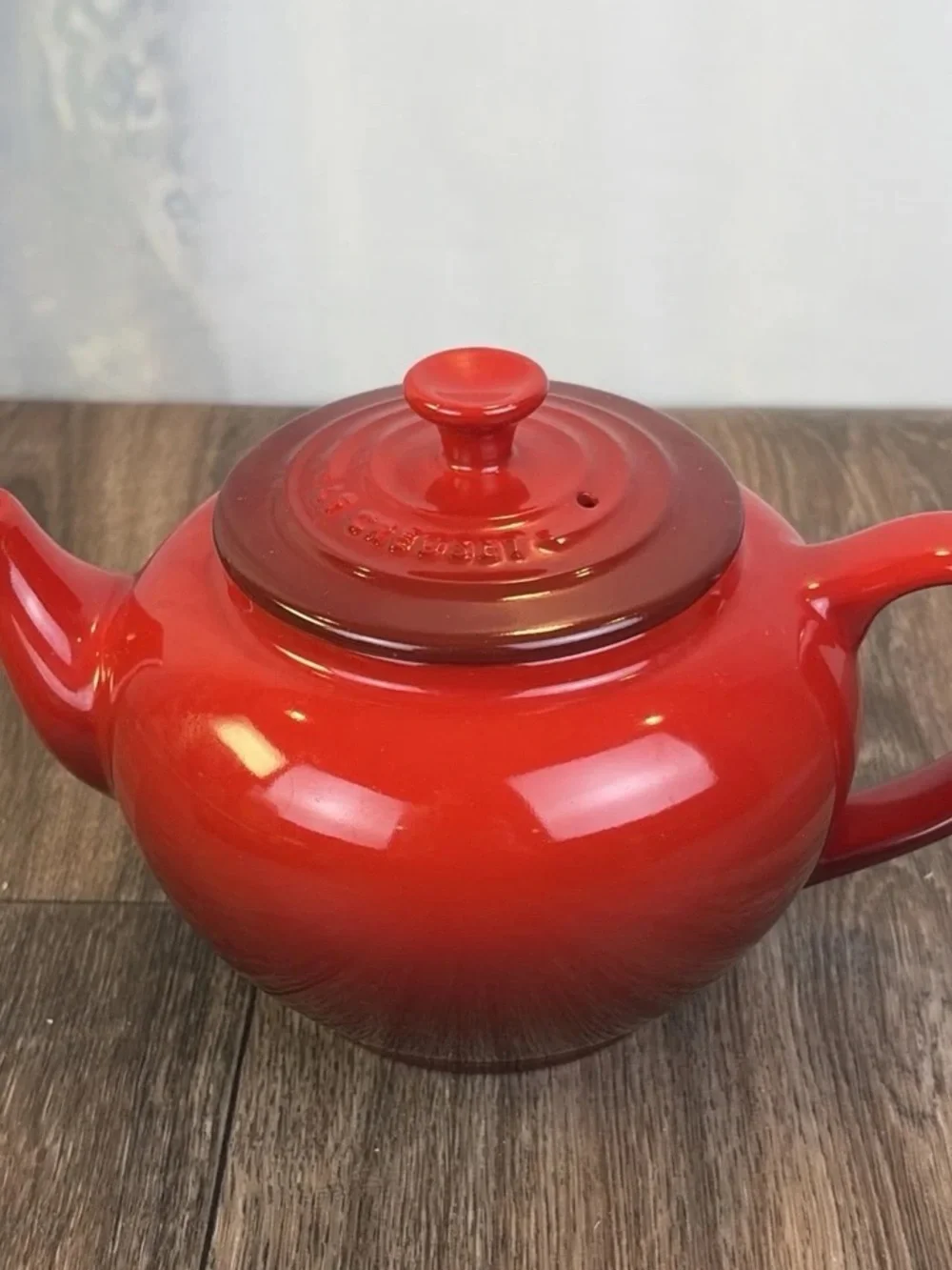 Le Creuset 2 cup Ombre Cerise Red Stoneware Teapot with Lid - NO Infuser Basket